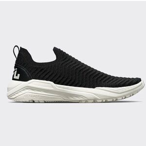 APL Women's TechLoom Traveler
$270 size 9 gently used 
Color: Black / Ivory